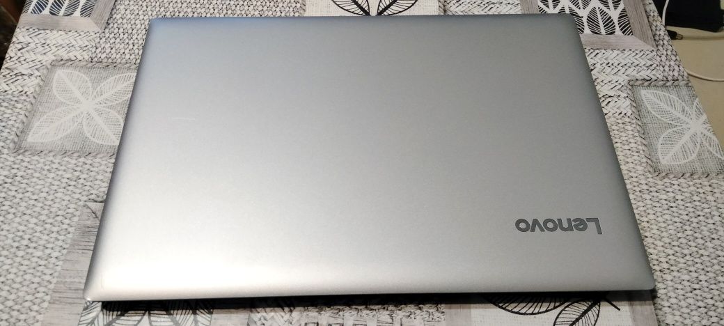 Lenovo ideapad 320-15ABR/8gb Ram Ddr4/A12-9720p/512gb SSD/3год батарея