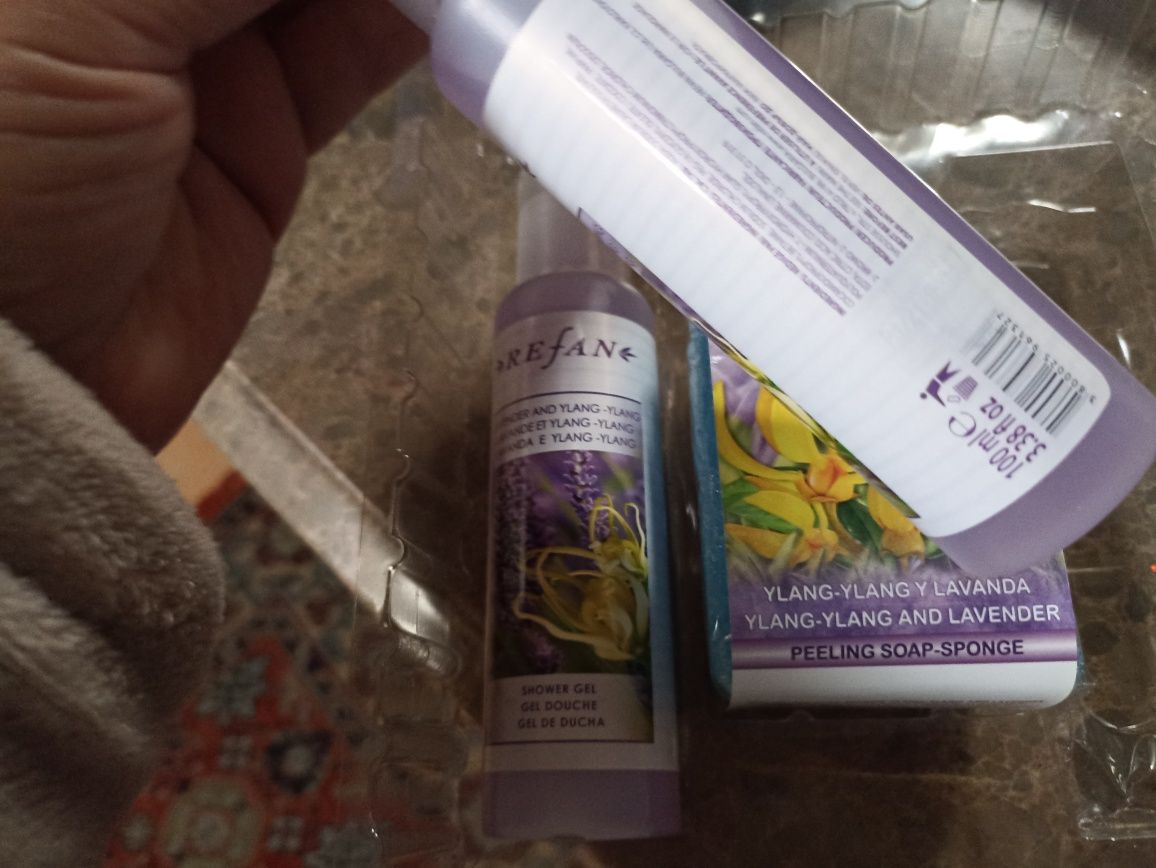 Conjunto de viagem com esponja esfoliante com sabão natural de al
