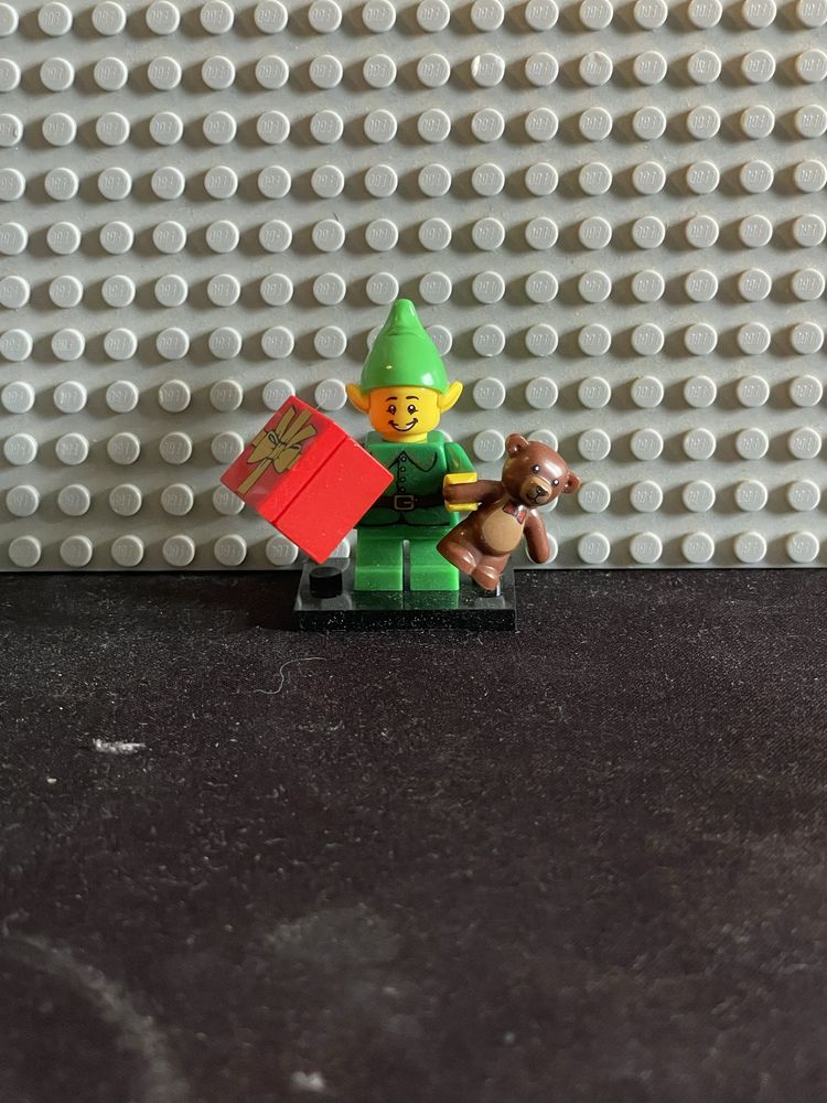 Lego Minifigures Series 11 Holiday Elf