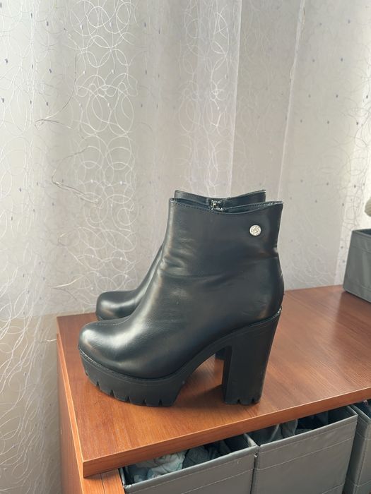 Ботинки жіночі зима , осінь