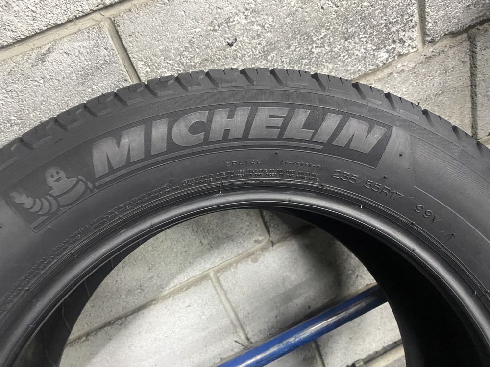 Всесезонні шини 235/55 R17 (99V) MICHELIN