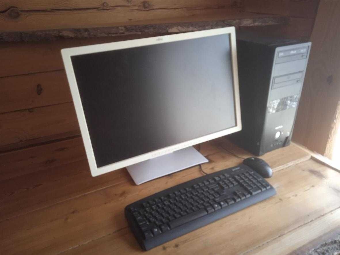 Fujitsu 1920x1200 ігровий монітор 24' Фрегат-Блоква