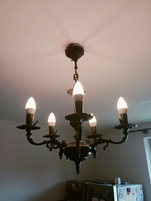 Żyrandol z mosiądzu