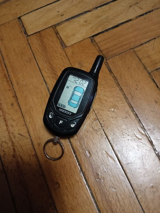 Брелок автосигнализацыи Sheriff 5BTX900LCD.