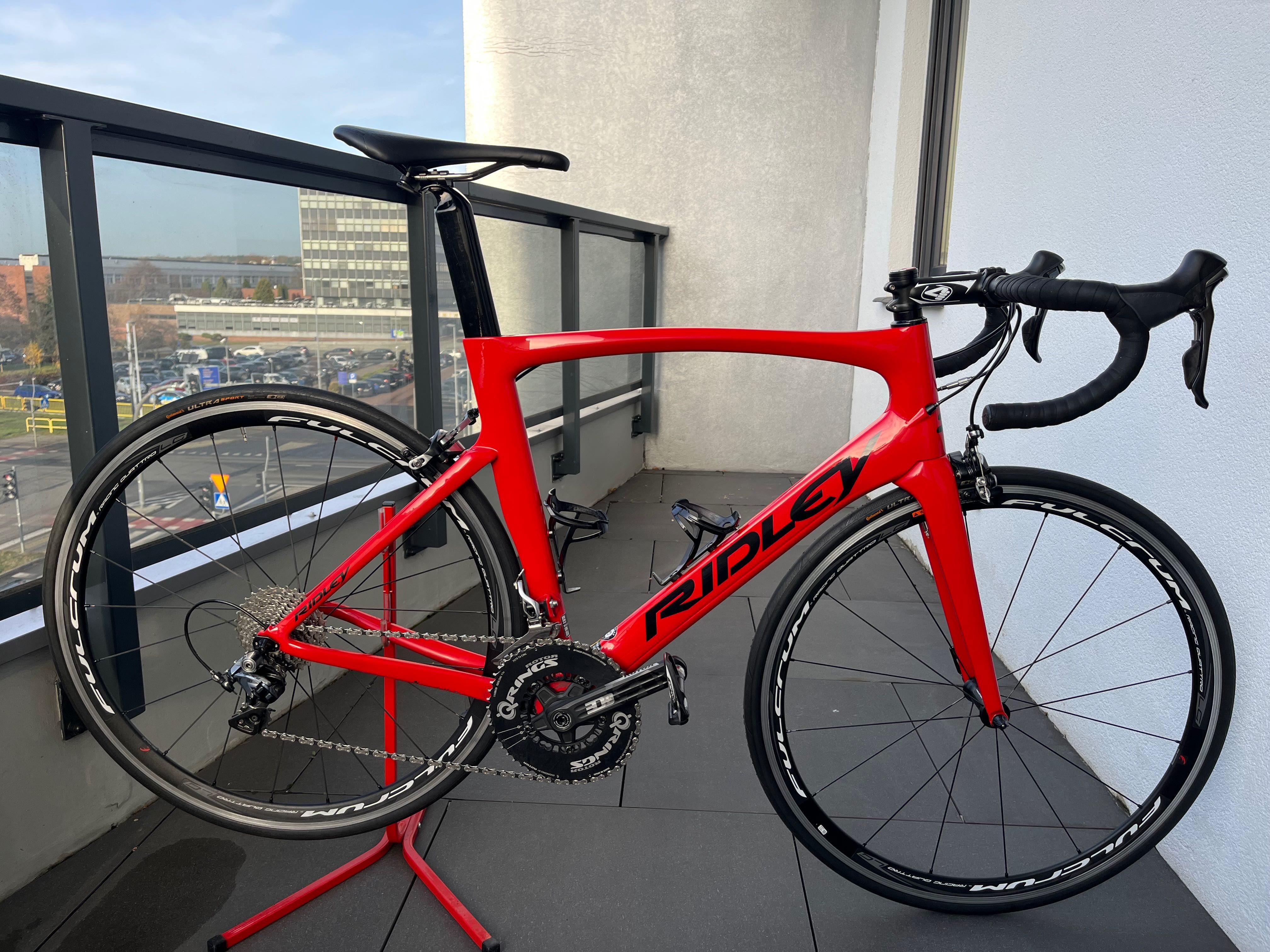 Rower szosowy aero Ridley Noah z pomiarem mocy