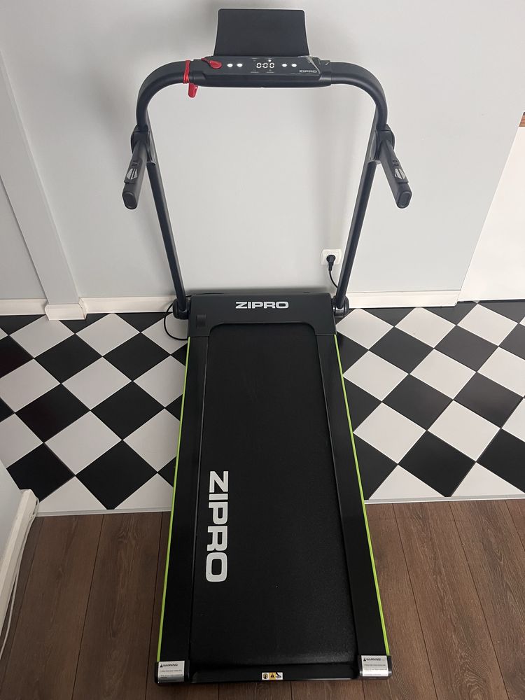 Bieżnia treningowa LCD składana Jogger – Zipro