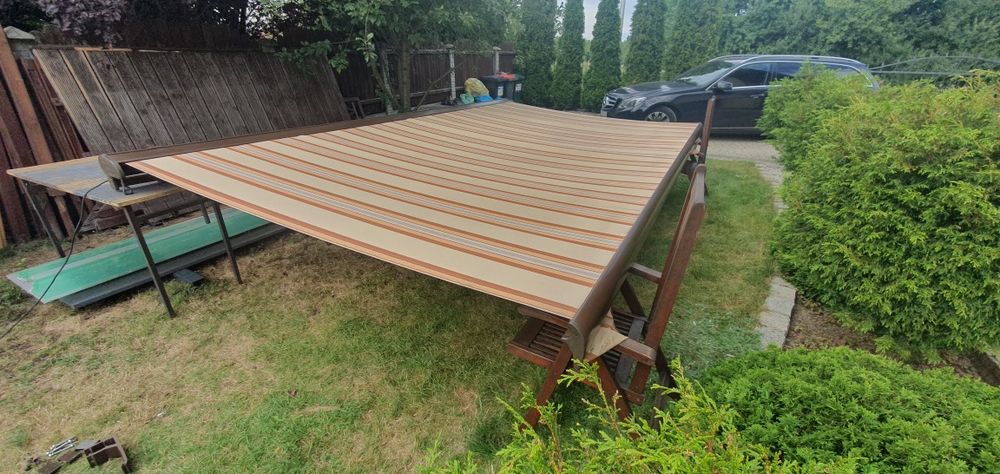 Markiza tarasowa elektryczna  4,4 x 2,5 m