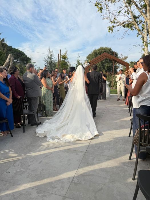 Alugo vestido de noiva