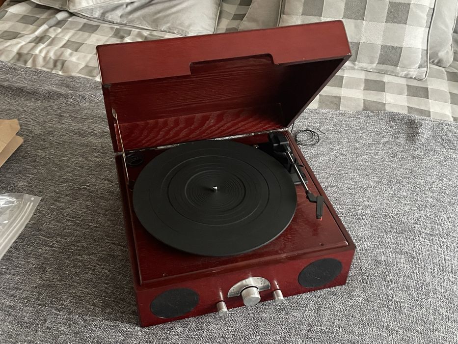 Giradiscos com radio