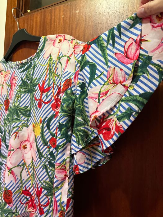 Blusa florida - como nova