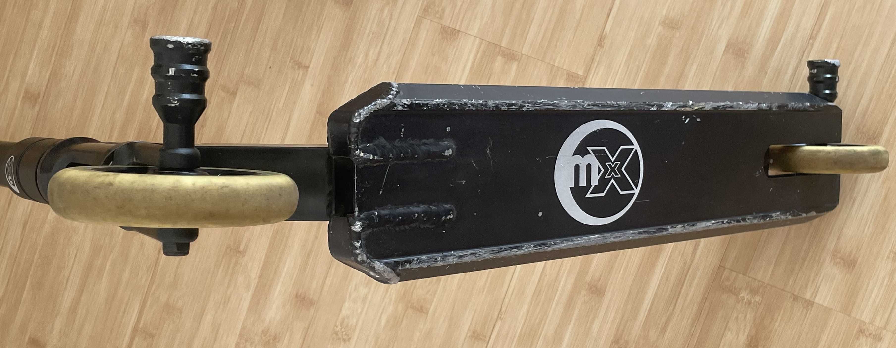 Самокат трюковой Micro MX Core XL black SA0145
