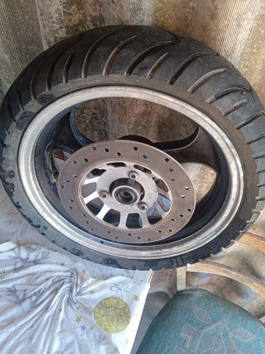 Продам передане колесо на скутер р13 з вайпера 150кб