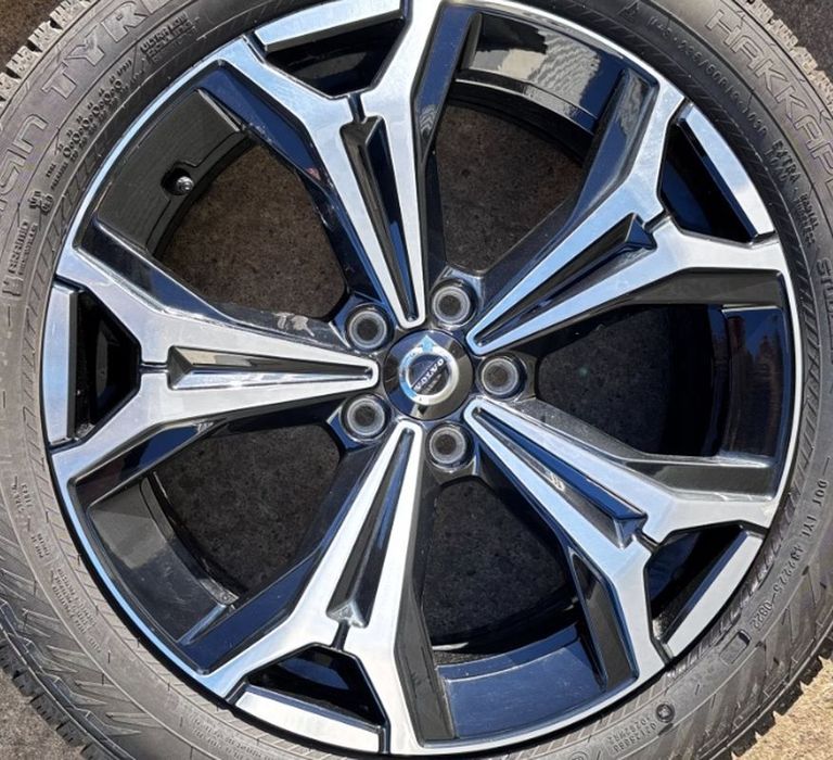 Koła felgi Volvo V90cc Xc60/5x108 opony zimowe Nokian 4x 235/50r19