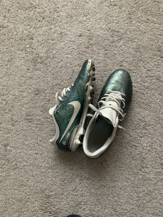 Футбольні бутси Найк