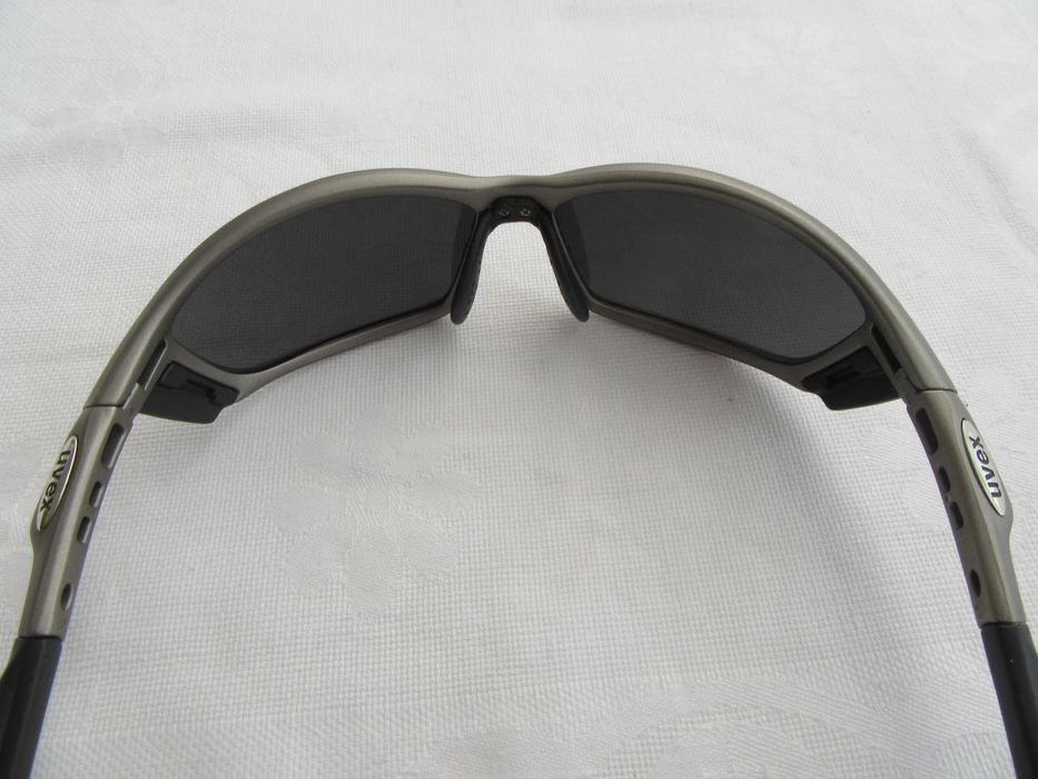 "UVEX" - Óculos escuros/Ciclista - Pouco uso - Bom estado