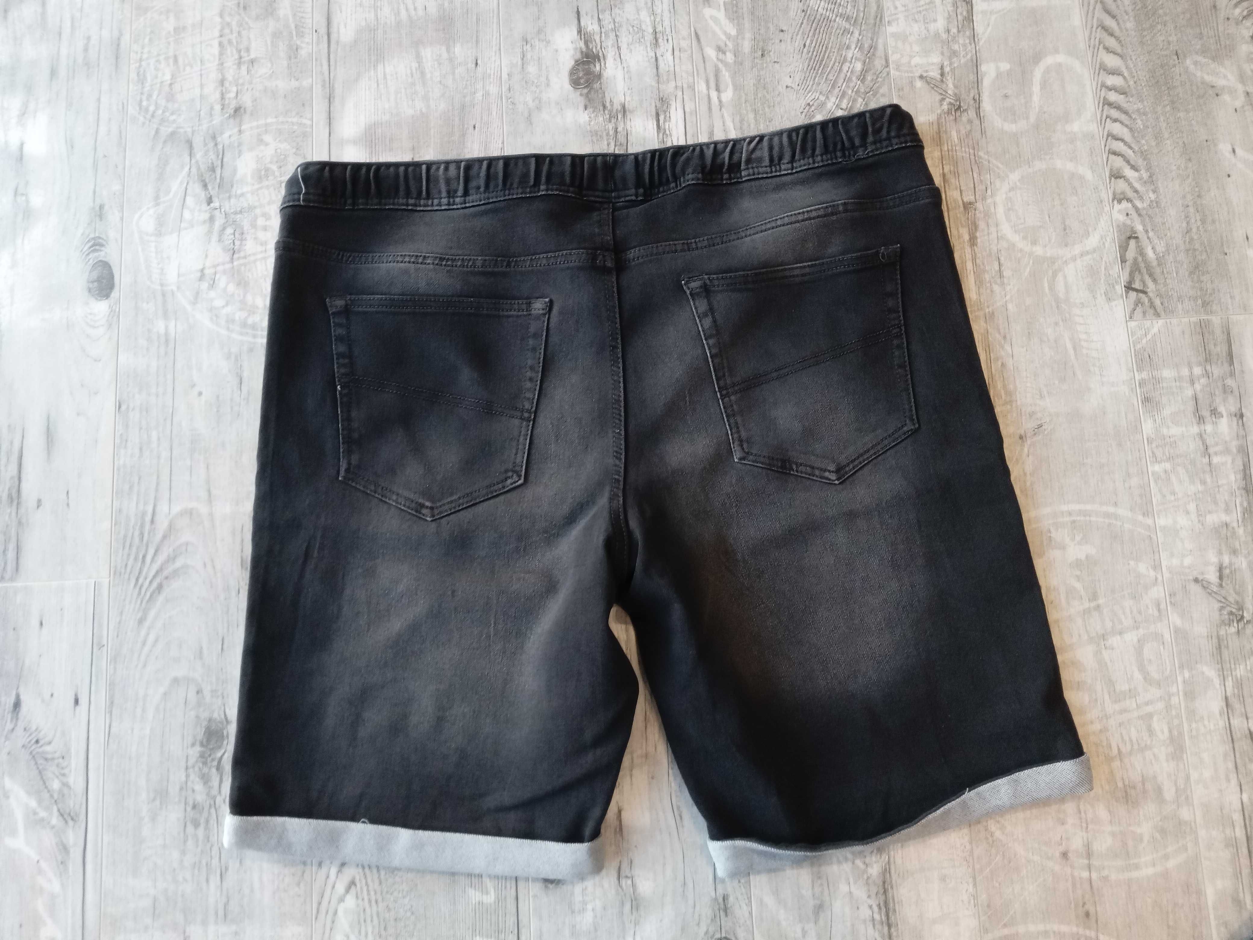 41.  Spodenki męskie jeansowe 108 - 110 cm