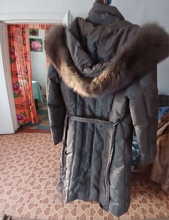 Пальто зимове з хутром песця