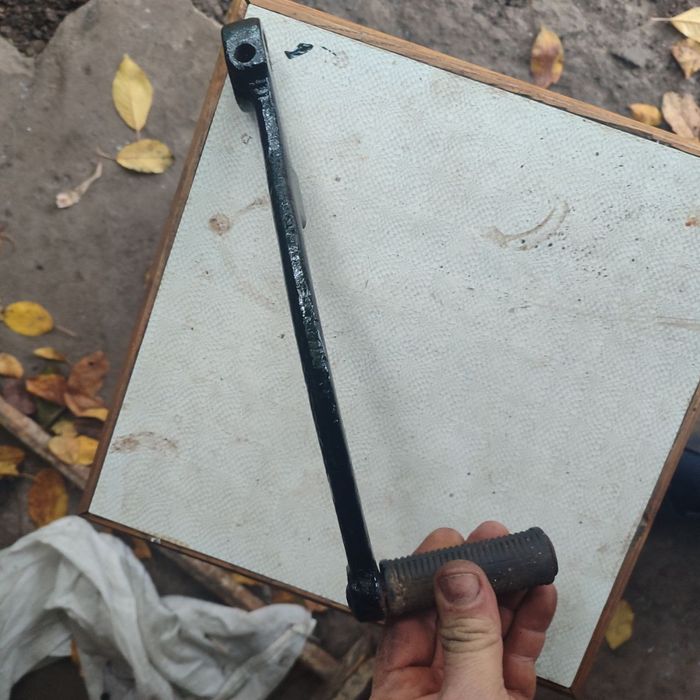 Завода ніжка до мотоцикла м 72 к 750