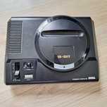 Sega Mega Drive z grami Sonic 1 i Sonic 2 (100% sprawne)
