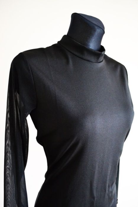 Elegancka sukienka M - XL biurowa prześwitujący rękaw golf mała czarna