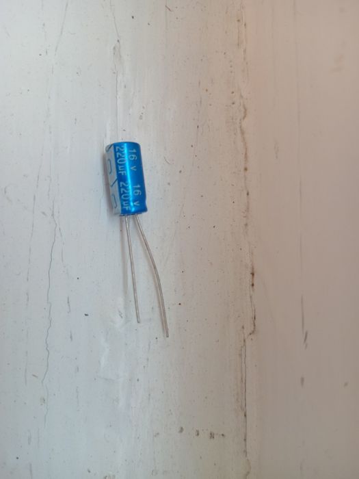 Конденсатори різні