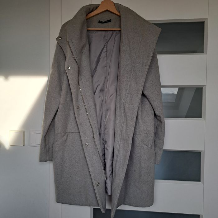 Płaszczyk damski Mohito 42