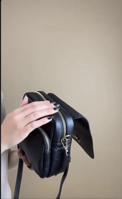 Сумка чорна шкіряна