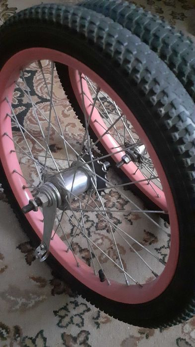 Колёса на велосипед в сборе
