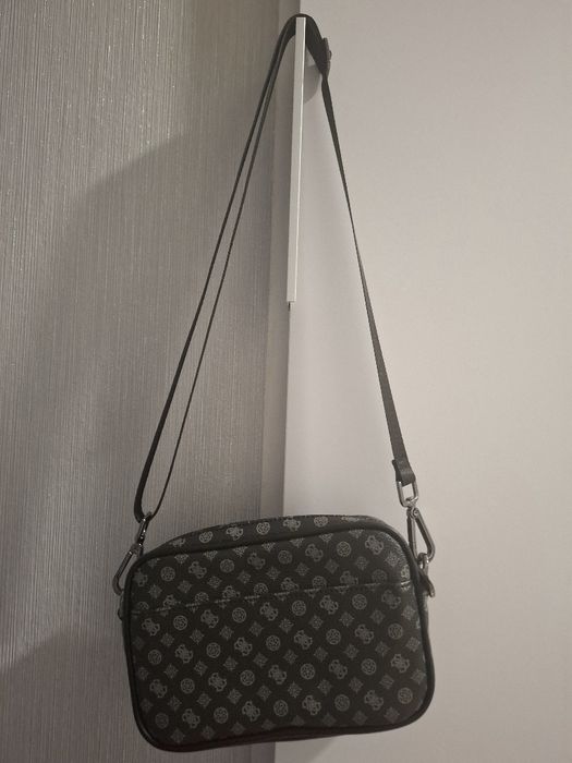 Torebka listonoszka guess