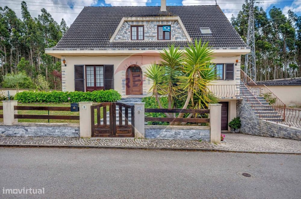 Moradia T5 para venda