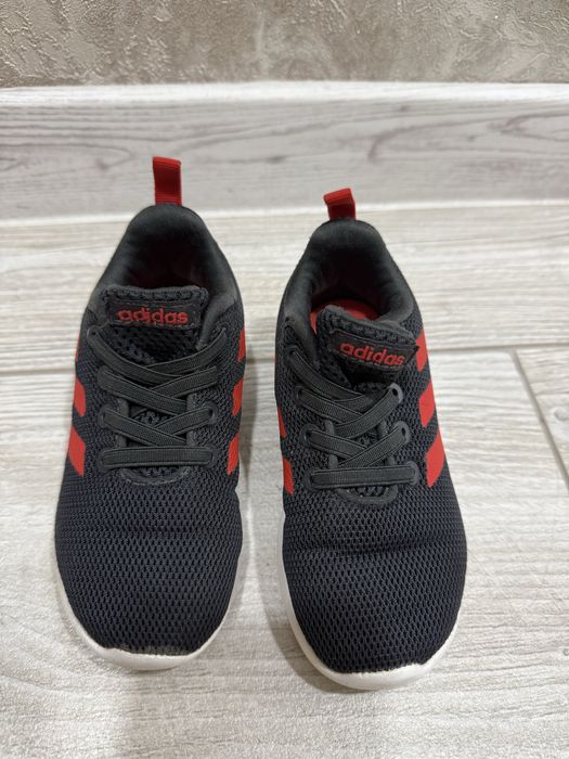 Дитячі кросівки adidas, розмір US 8K