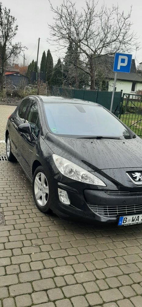 Peugeot 308 automat,panoramiczny dach, bagate wyposażenie.