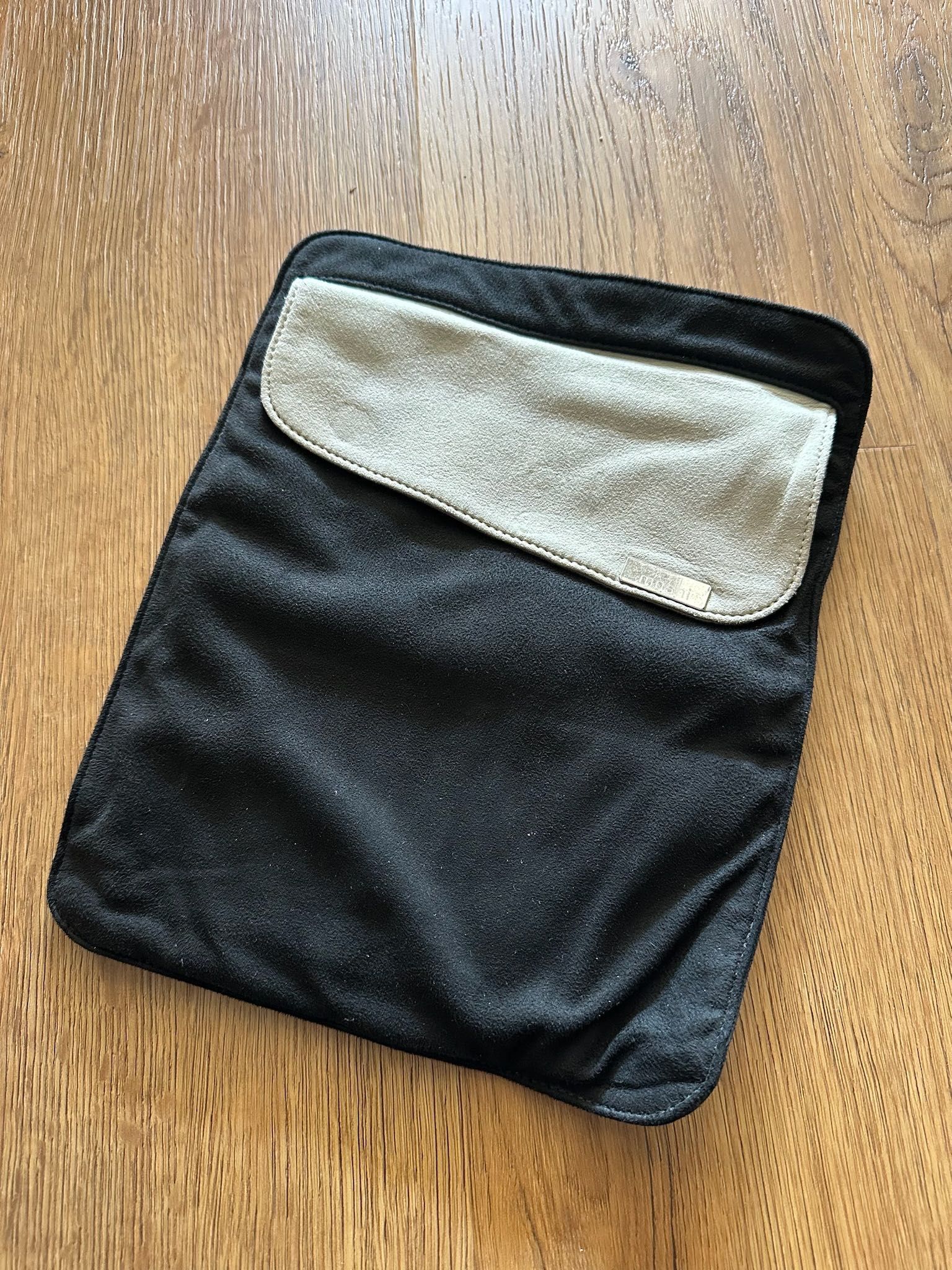 Capa / bolsa para iPad da Moshi