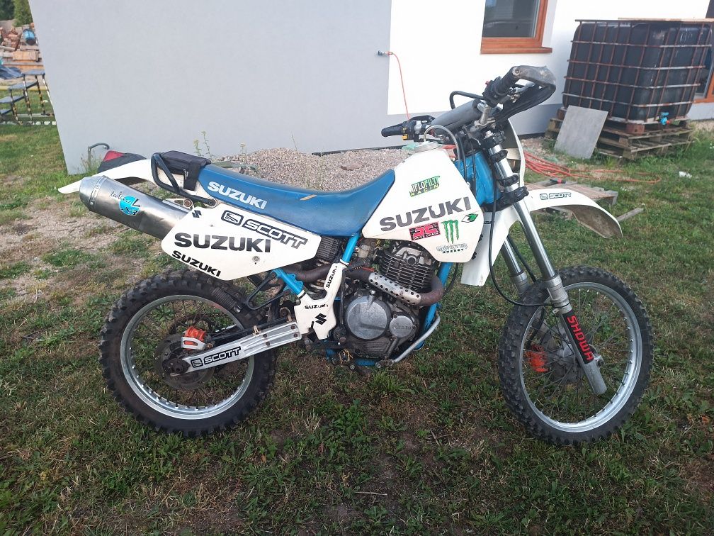 Suzuki dr350 cross