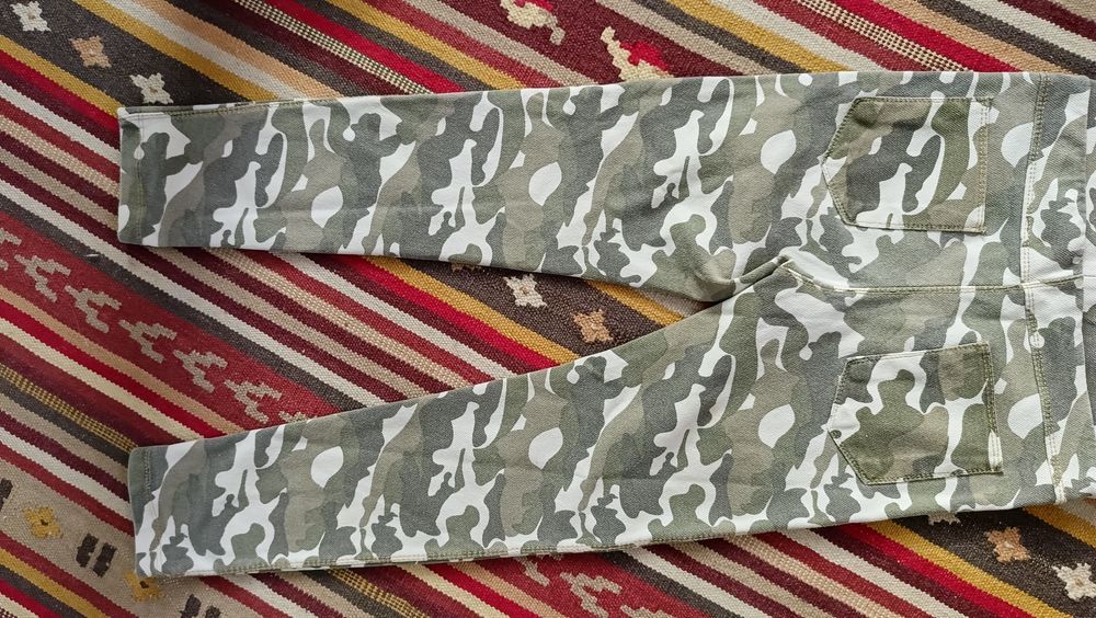 Spodnie legginsy moro Zara rozmiar 140