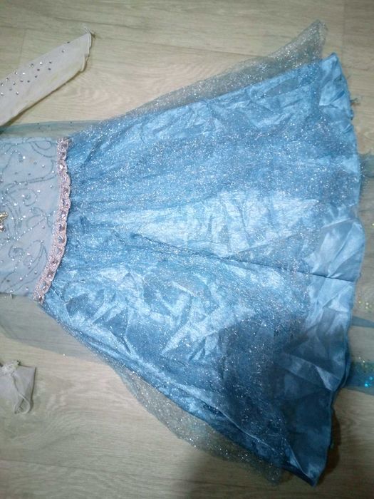 Платье костюм принцессы эльзы снежинки снегурочки снежной королевы