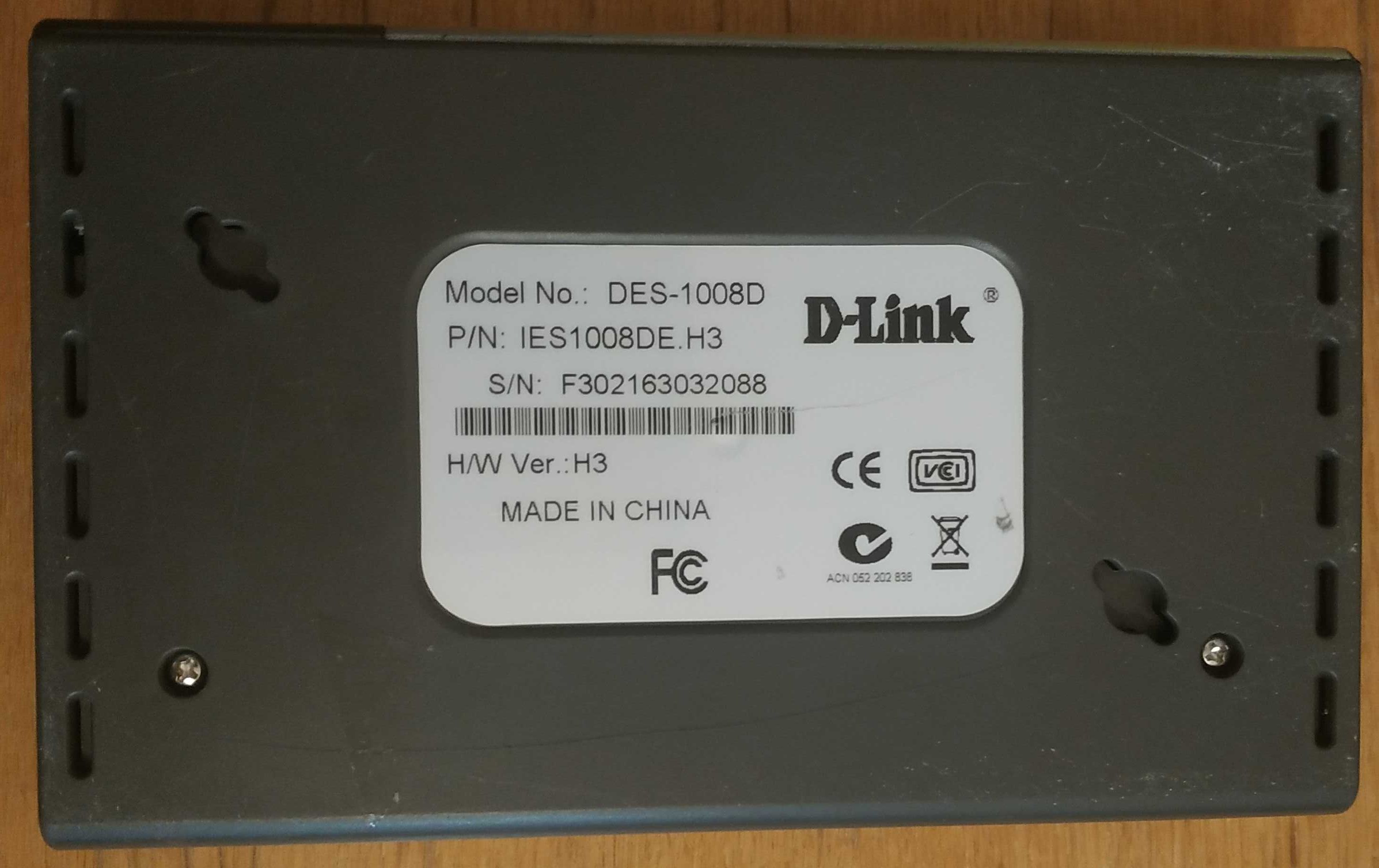 Комутатор D-Link DES-1008D