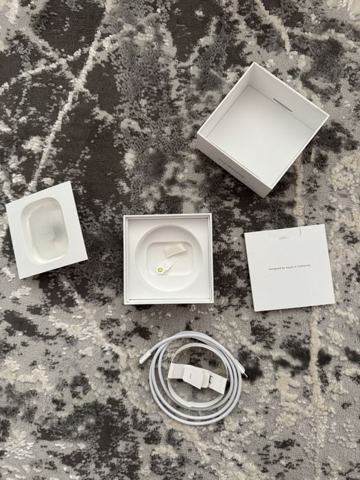 Airpods Pro 2 gen 2 type-c(кейс та правий навушник)