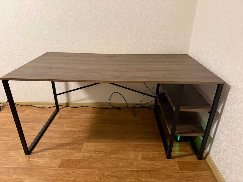 Стіл письмовий комп'ютерний лофт