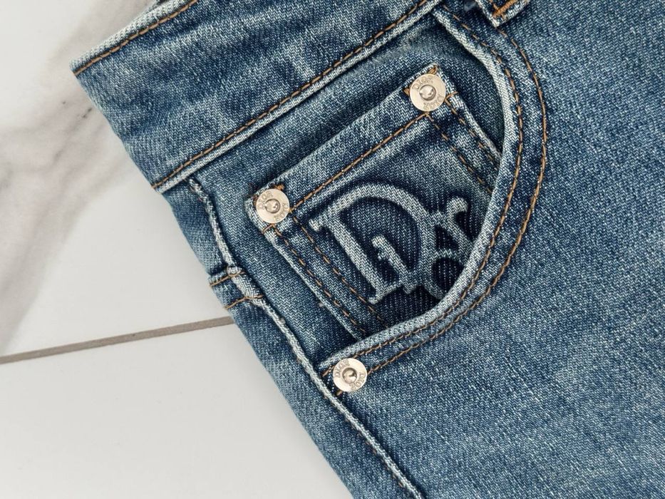 Джинси жіночі Dior