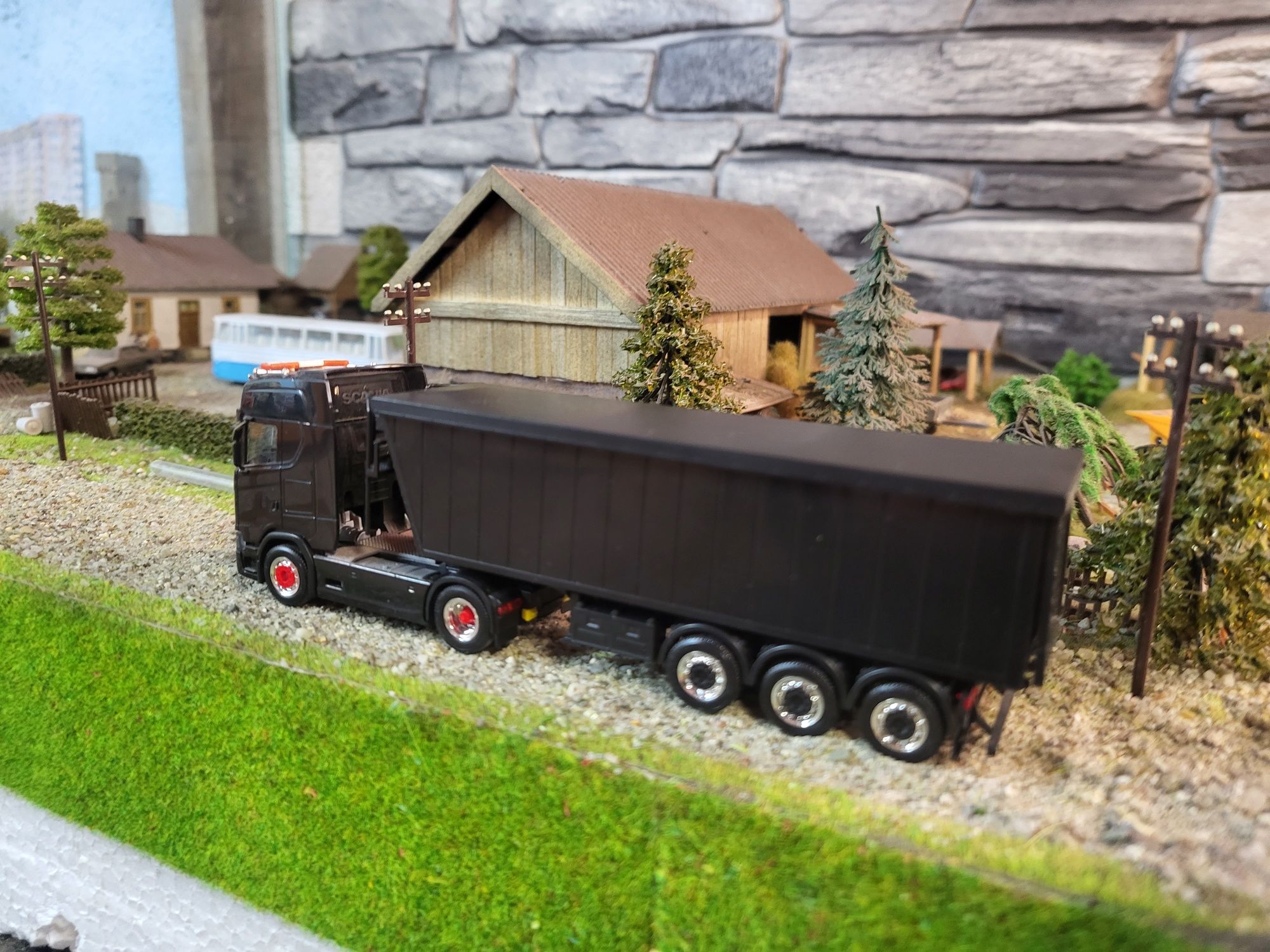 Scania S ciągnik z naczepą wywrotką 1/87