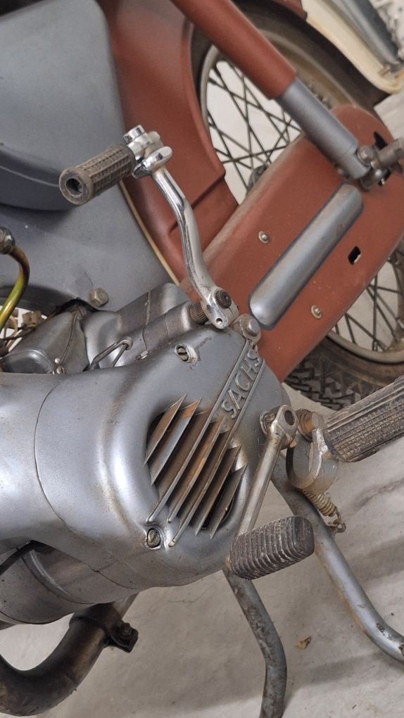 Motorizada SACHS LEBRE