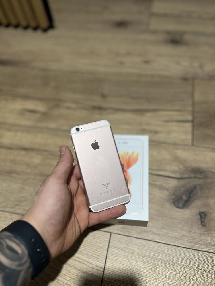 iPhone 6s rose.