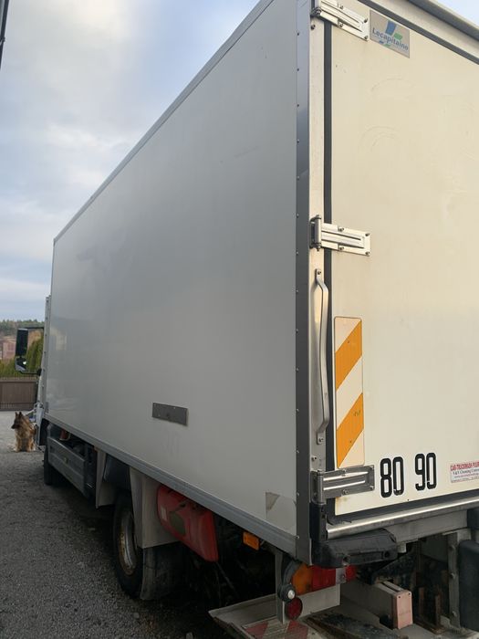 Chłodnia izoterma  zabudowa carrier supra 850 MT