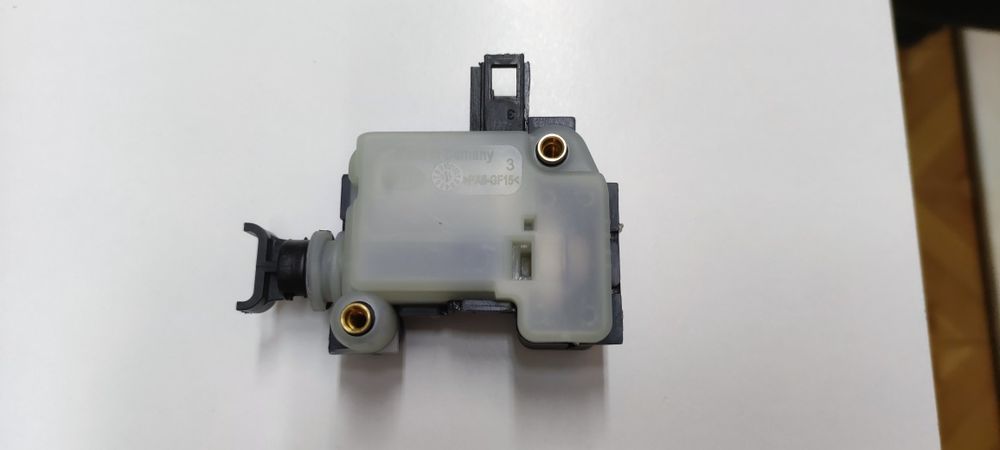 Motor fecho da mala - VW GOLF IV, PASSAT, BORA