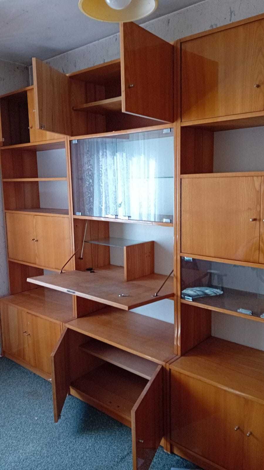 Meblościanka PRL miodowa