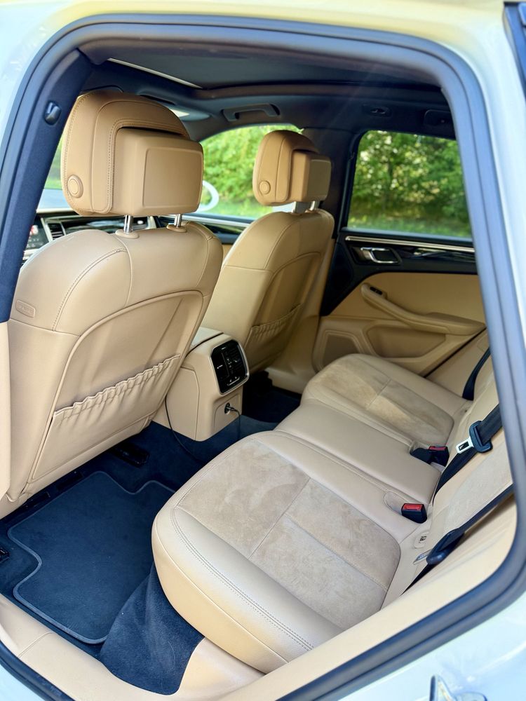 Porsche Macan 2.0 White Pearl