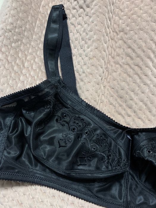 Білизна,бюст великого розміру