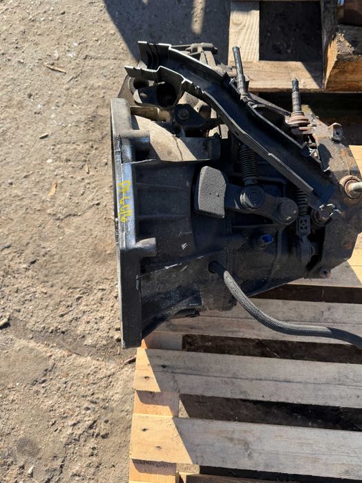 skrzynia biegów pf6026 trafic vivaro 2.0 dci