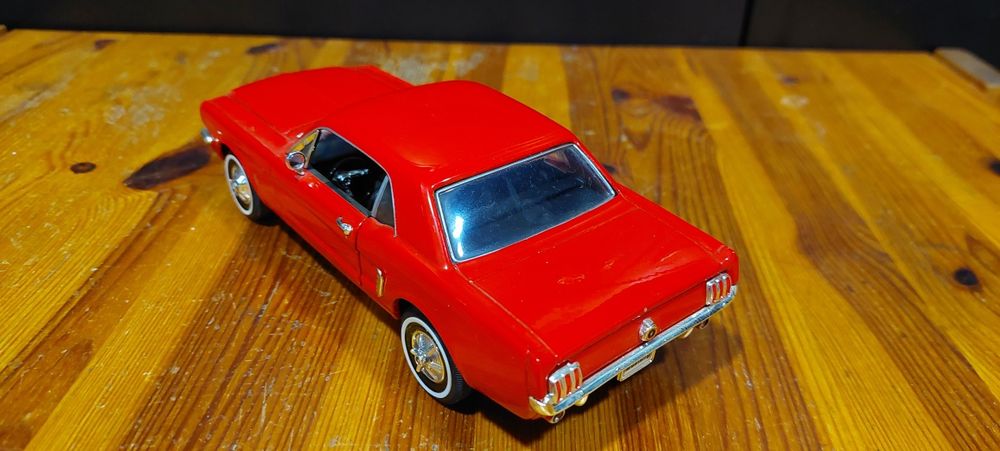 Model 1:24 Ford Mustang Welly
